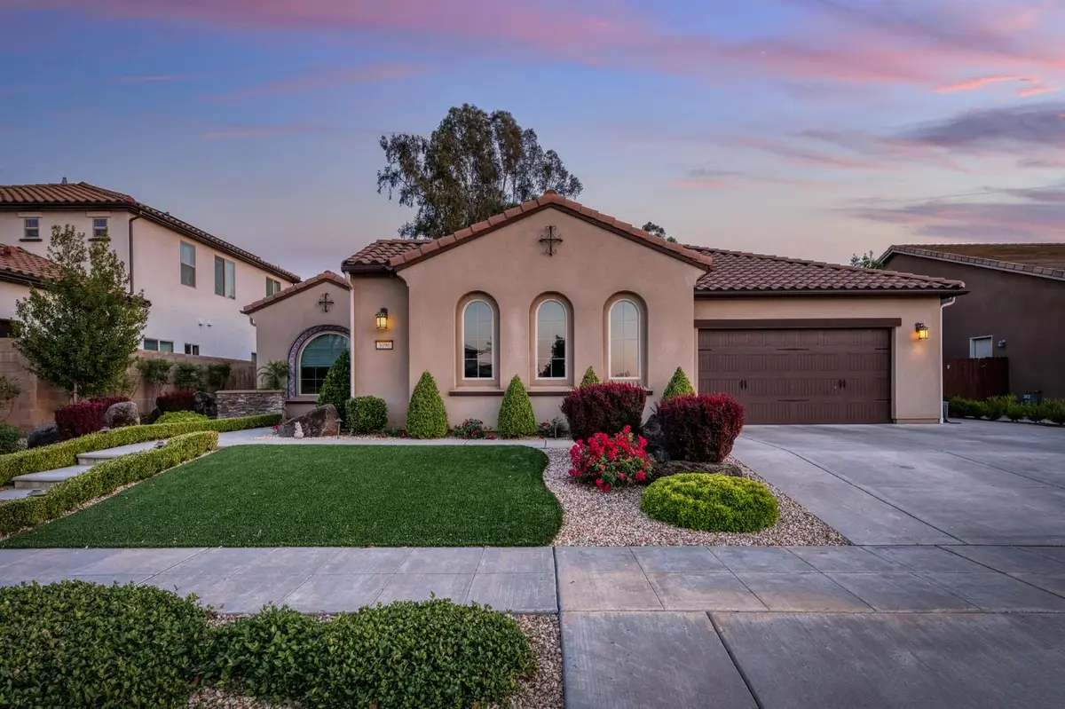 3096 Kenosha Avenue, Clovis, CA 93619 - #1