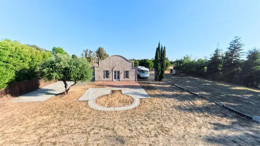 6691 E Olive Avenue, Fresno, CA 93727 - #3