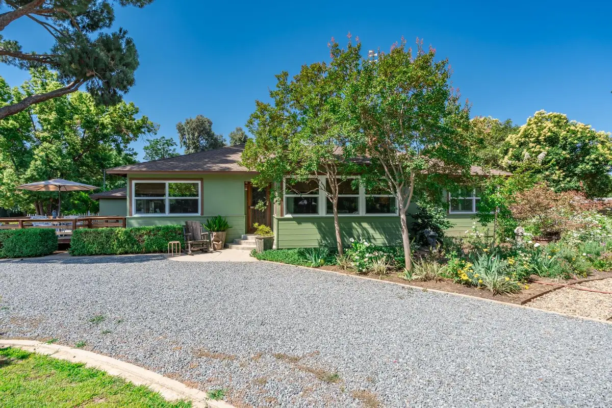 5426 Columbia Drive S, Fresno, CA 93727 - #1