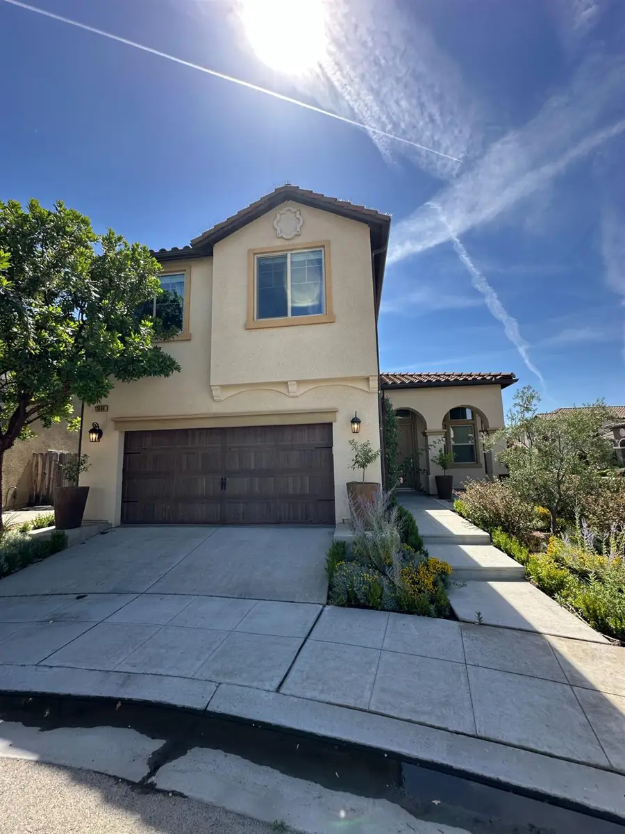 11664 N Bella Verde Avenue, Fresno, CA 93730 - #2