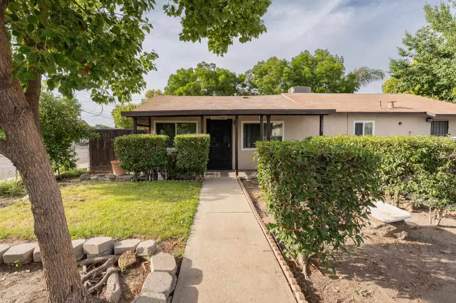 1622 Oregon Avenue, Corcoran, CA 93212 - #2