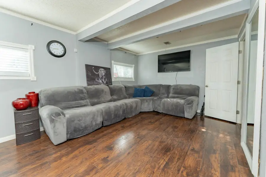1622 Oregon Avenue, Corcoran, CA 93212 - #3