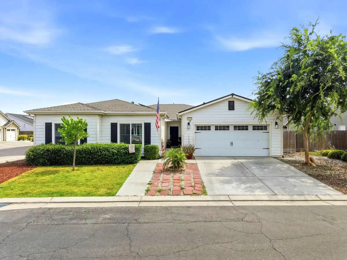 3393 Parks Avenue, Tulare, CA 93274 - #1
