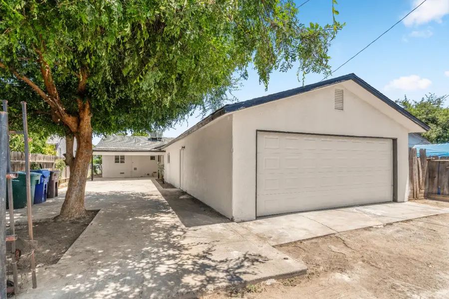 1105 Hoag Avenue, Sanger, CA 93657 - #3