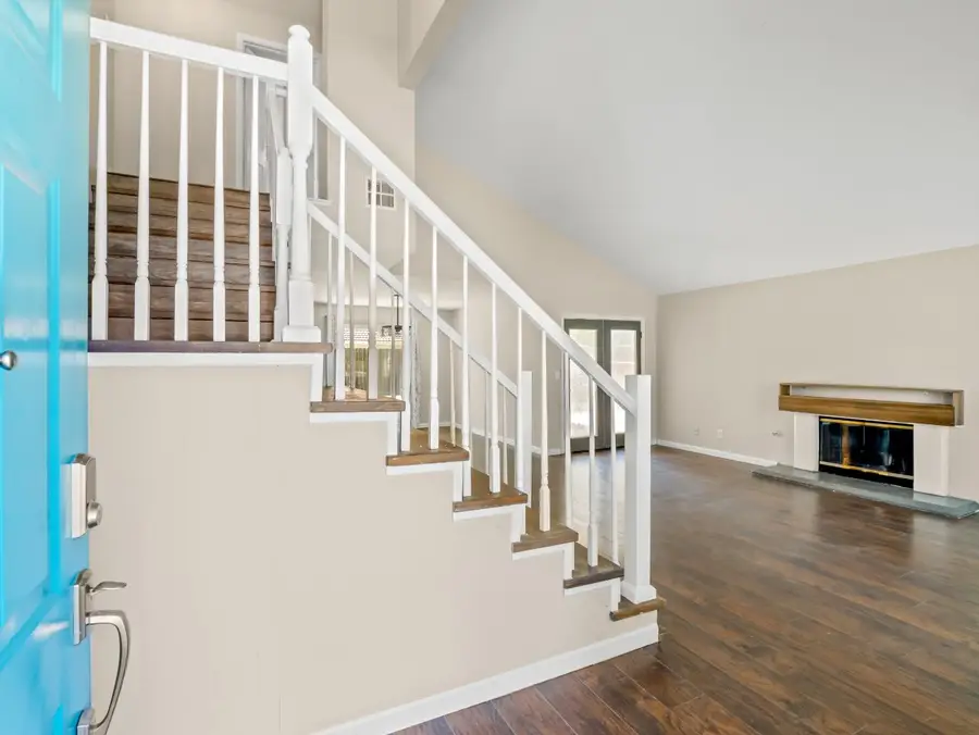 5569 W Stuart, Fresno, CA 93722 - #2