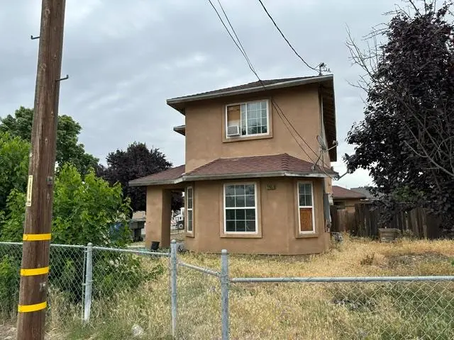 2953 S Clara Avenue, Fresno, CA 93706 - #1