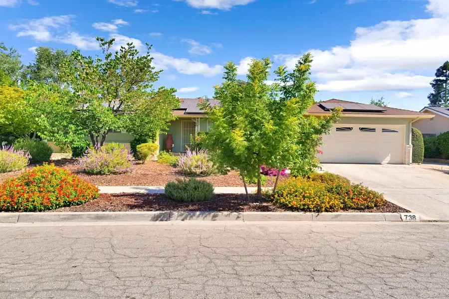 738 W Alamos Avenue, Fresno, CA 93705 - #2