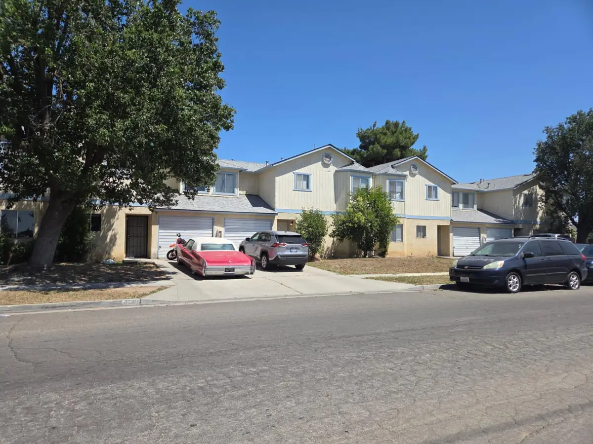4140 N Clark, Fresno, CA 93726 - #1