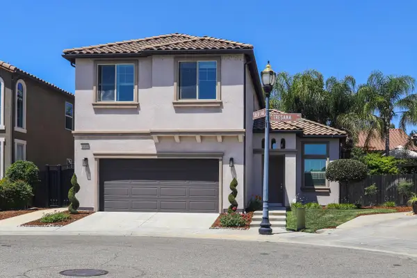 11333 N Tresana Avenue, Fresno, CA 93730