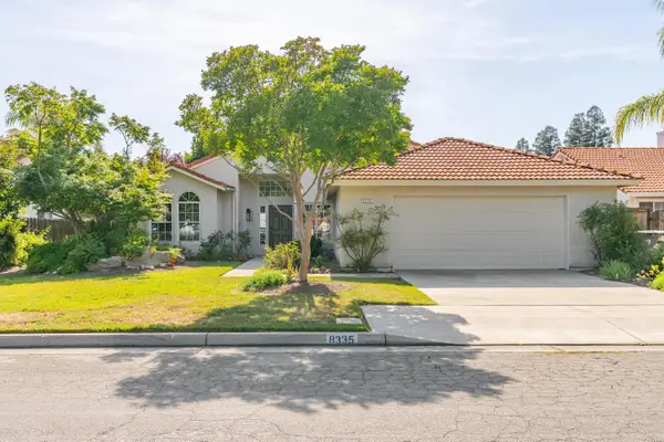 8335 N Barton Avenue, Fresno, CA 93720