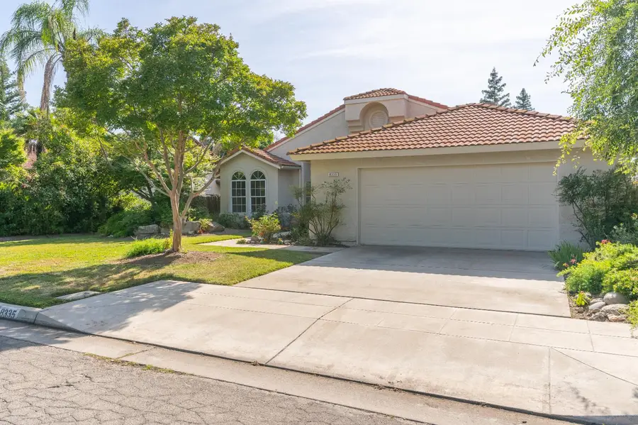 8335 N Barton Avenue, Fresno, CA 93720 - #3