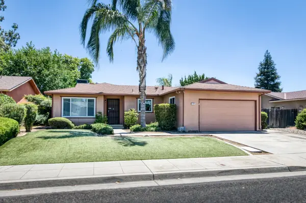 1504 Scott Avenue, Clovis, CA 93611