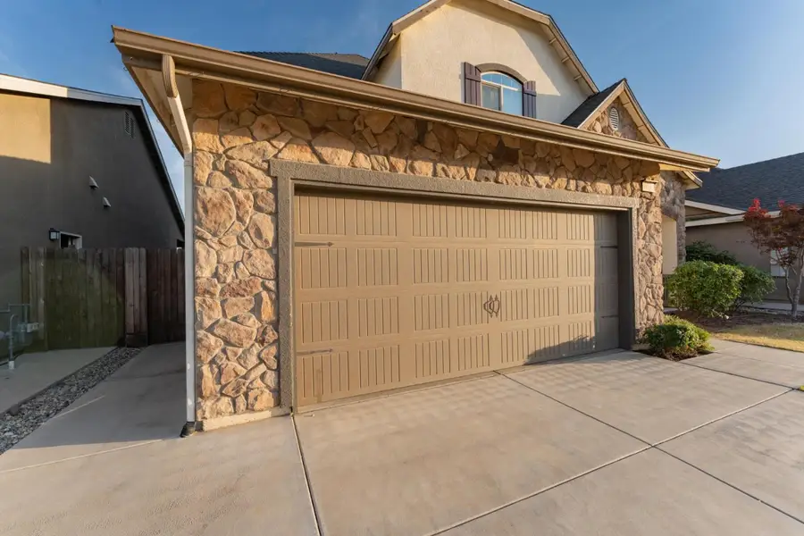 6162 E Farrin Avenue, Fresno, CA 93727 - #3