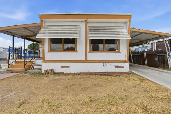 852 E Grangeville Boulevard #SPC62, Hanford, CA 93230