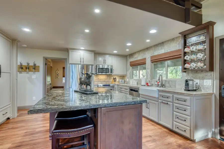 42165 Smoke Tree Lane, Shaver Lake, CA 93664 - #3