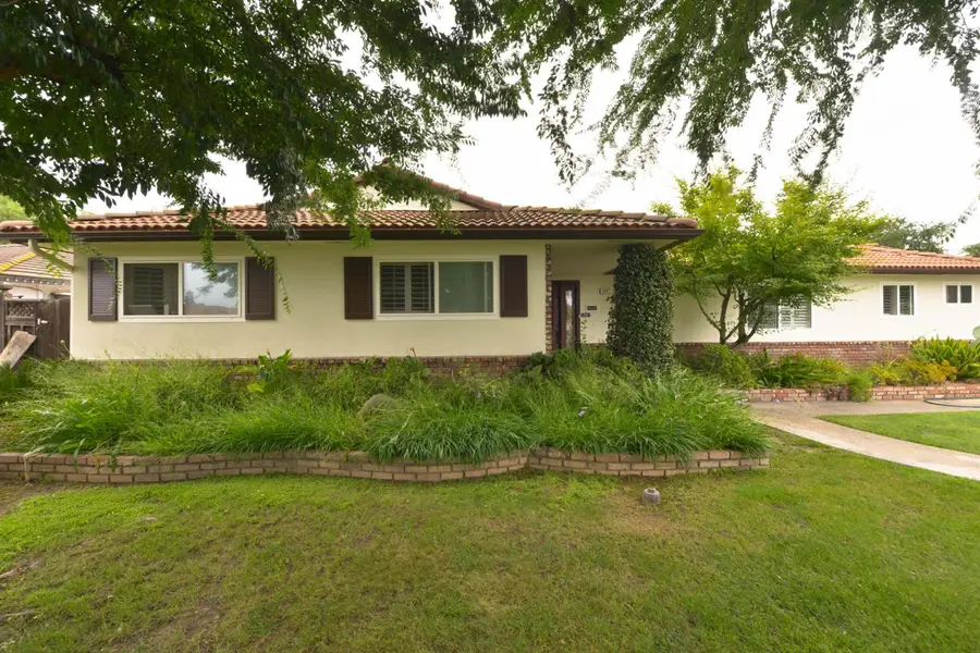1636 W Vartikian Avenue, Fresno, CA 93711 - #2