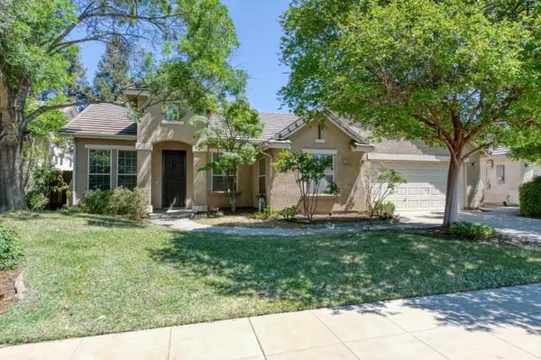 2959 Swift Avenue, Clovis, CA 93611