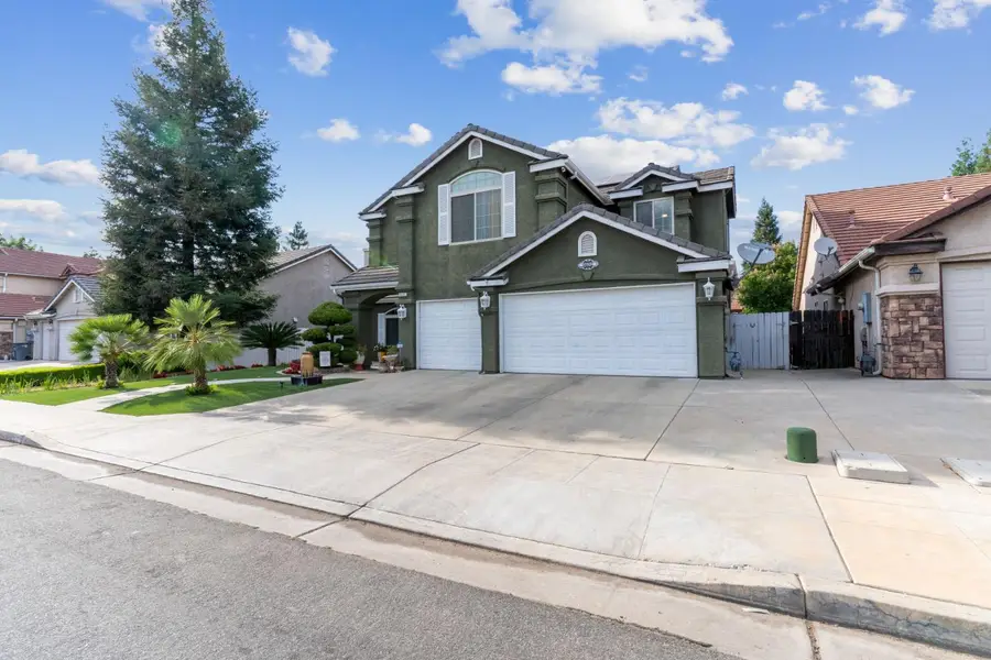 6632 E Michigan Avenue, Fresno, CA 93727 - #2