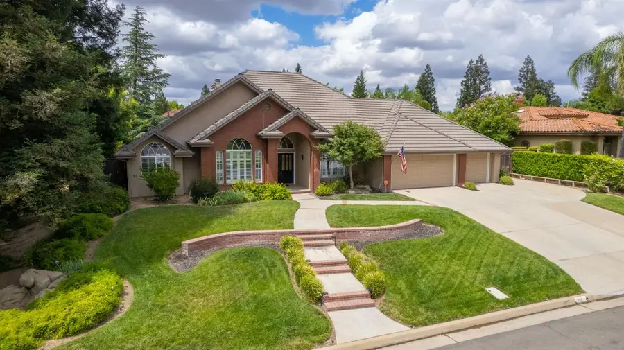 856 E Sutton Drive, Fresno, CA 93720 - #3