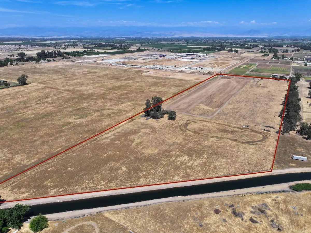 2165 N Leonard Avenue, Fresno, CA 93737 - #1