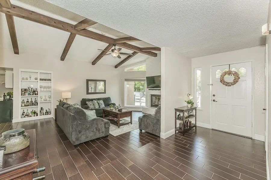 6688 N Bendel Avenue, Fresno, CA 93722 - #3