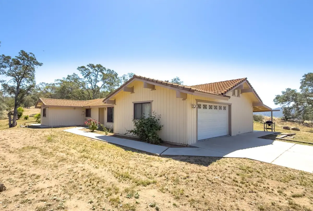 37336 Eagle Drive, Raymond, CA 93653 - #1