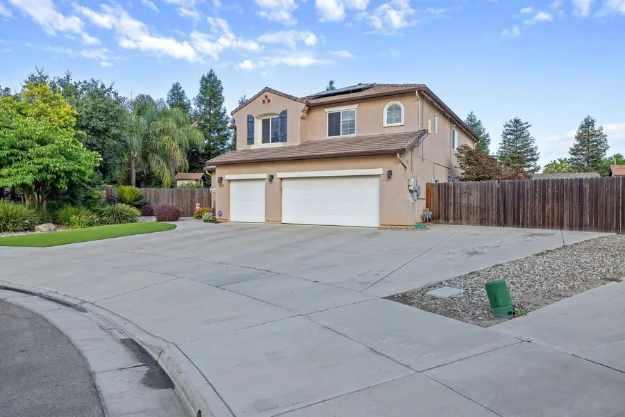 3440 W Newton, Visalia, CA 93291 - #3