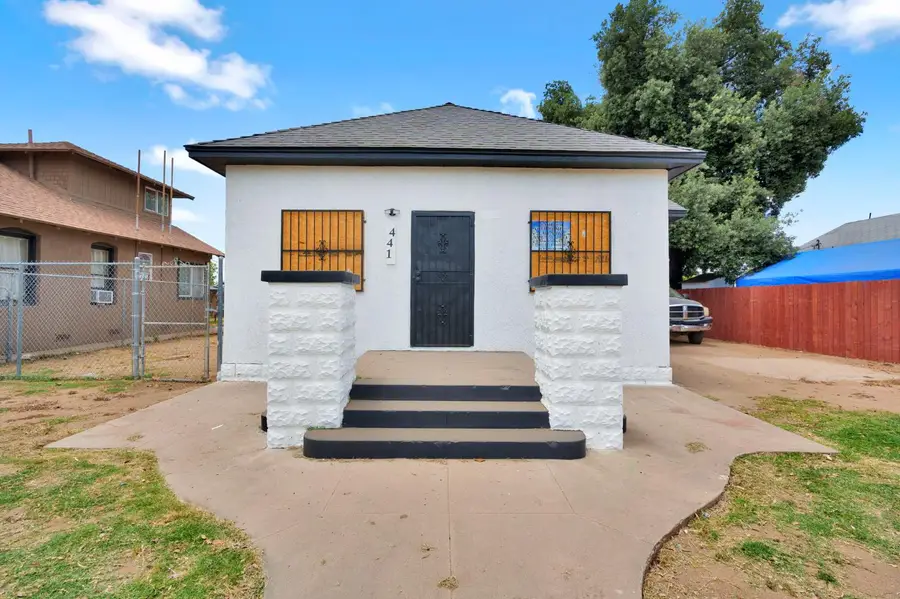 441 N Clark Street, Fresno, CA 93701 - #2
