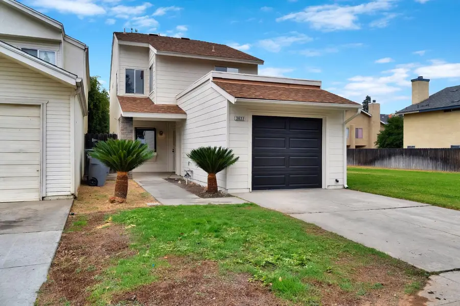 3622 W Terrace Avenue, Fresno, CA 93722 - #2