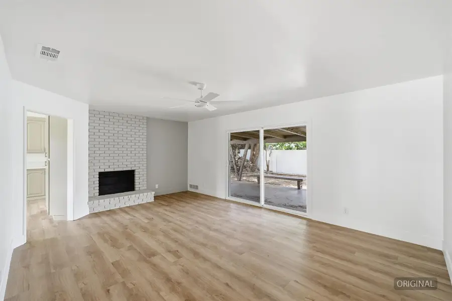 1843 W Cortland Avenue, Fresno, CA 93705 - #3