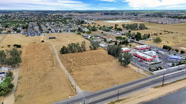 5907 W Shaw Avenue, Fresno, CA 93722