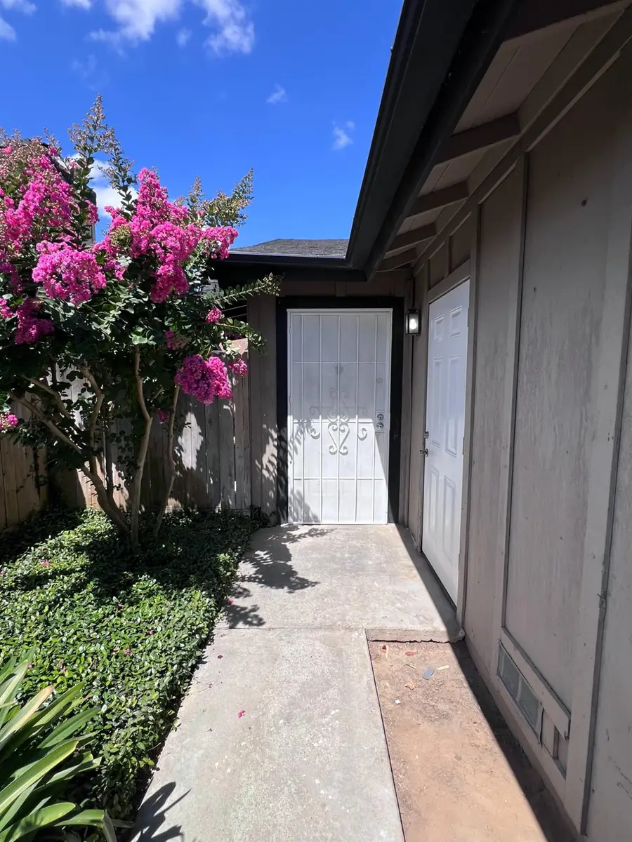 2247 W Dakota Avenue #110, Fresno, CA 93705 - #2