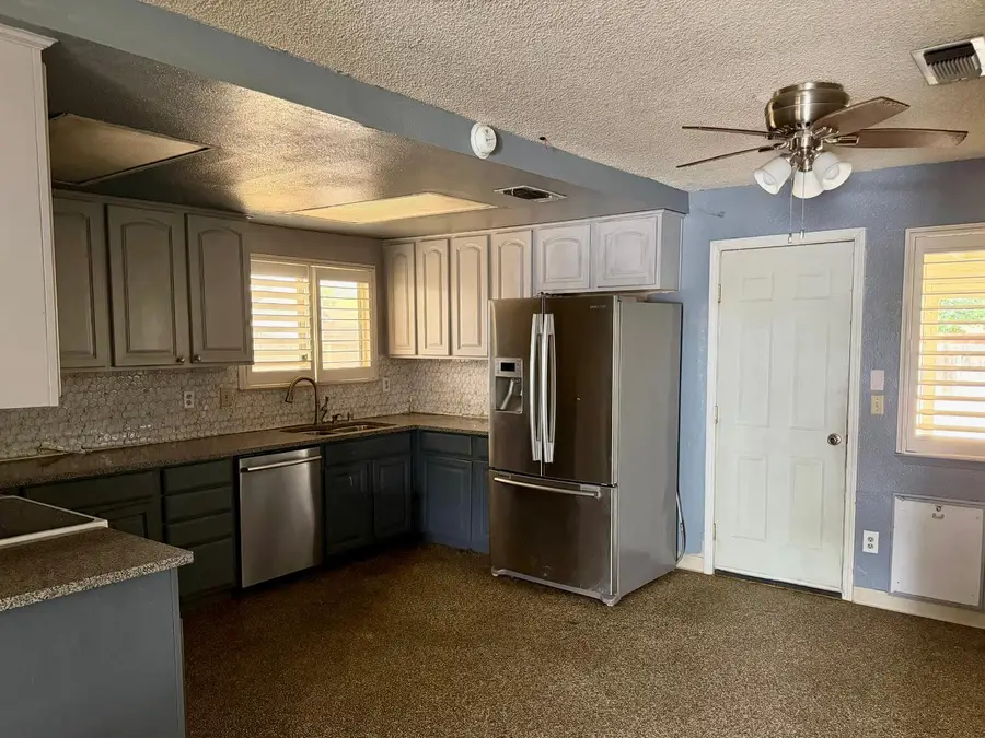 860 S Coalinga Street, Coalinga, CA 93210 - #3