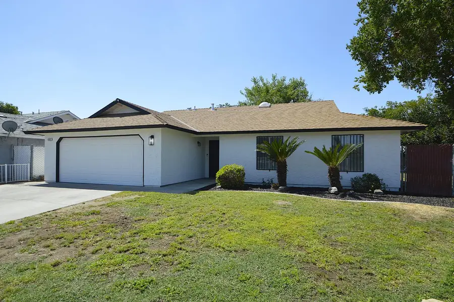 4952 E Hungtington, Fresno, CA 93727 - #2
