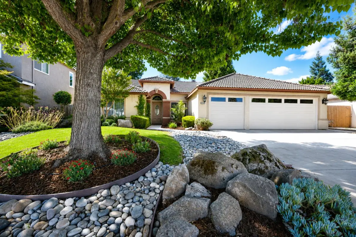 2615 E Pryor, Fresno, CA 93720 - #1