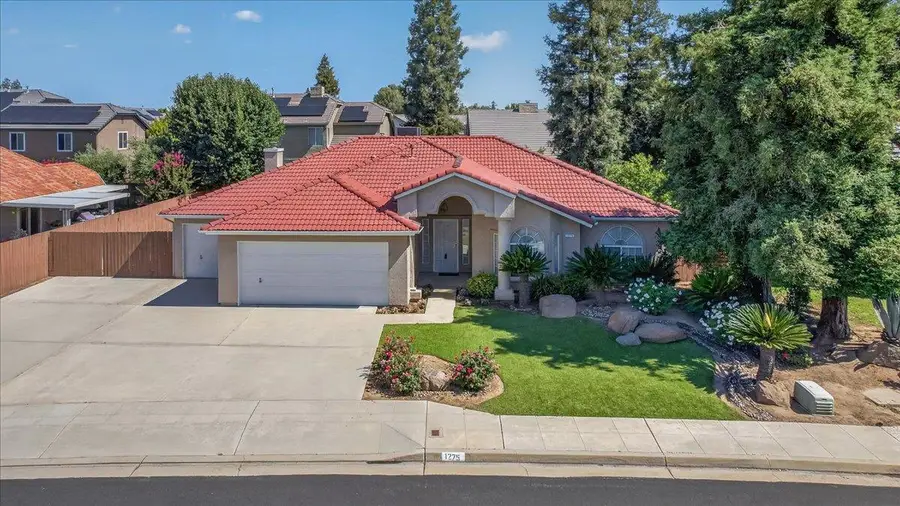 1275 Chennault Avenue, Clovis, CA 93611 - #3