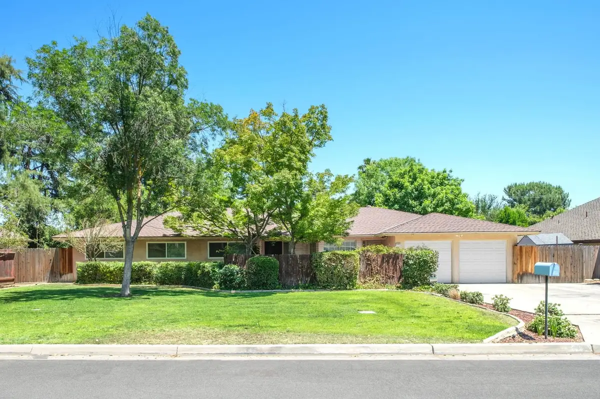 5492 N Ferger, Fresno, CA 93704 - #1