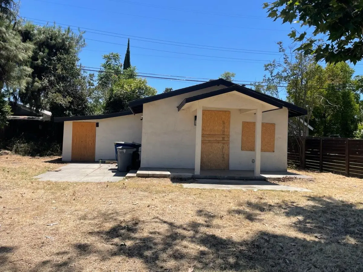 534 E Vassar Avenue, Fresno, CA 93704 - #1