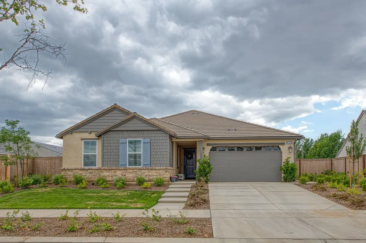 1122 Creekside Avenue, Madera, CA 93636 - #1