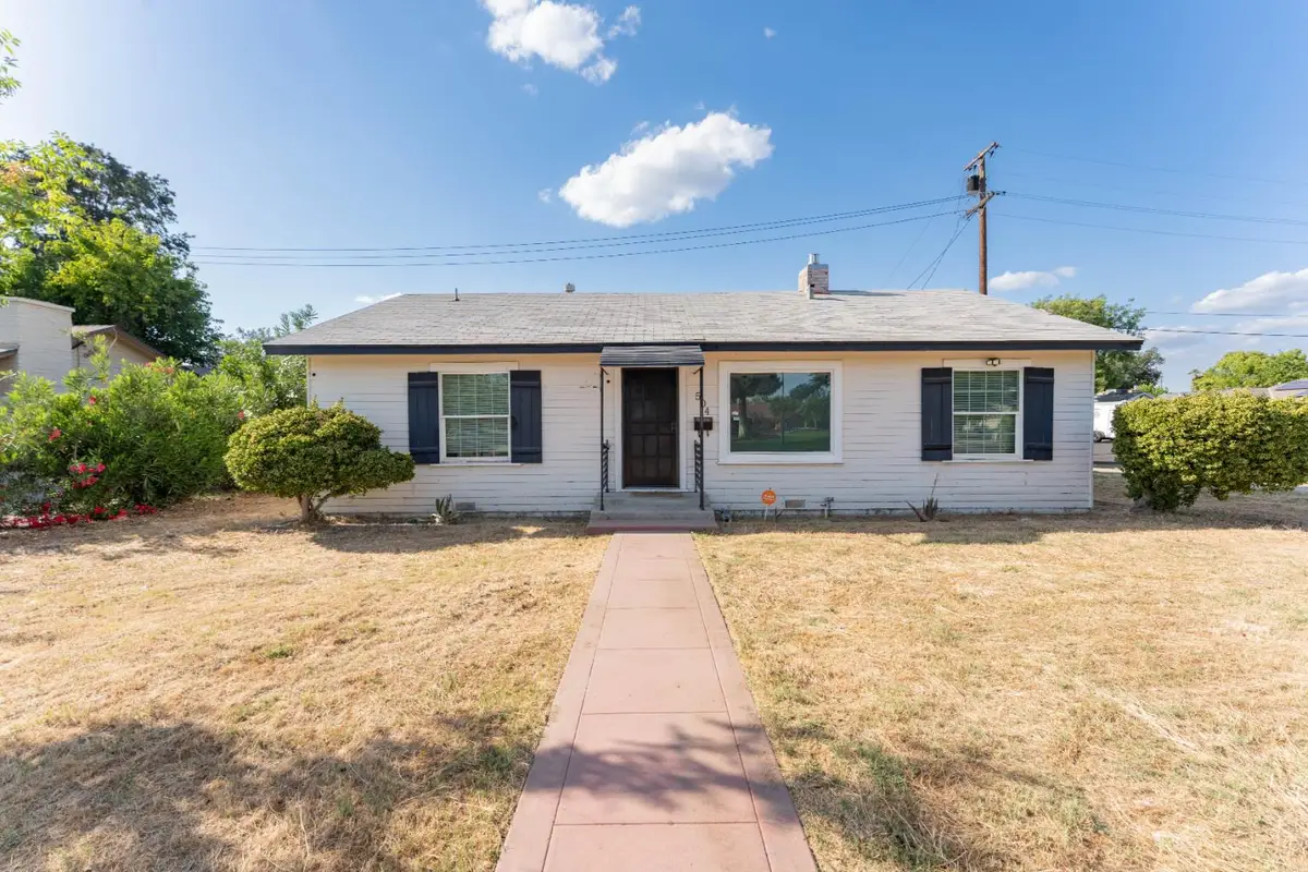 504 W Bush Street, Lemoore, CA 93245 - #1