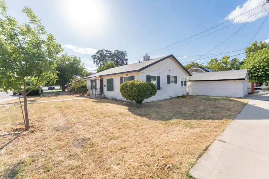 504 W Bush Street, Lemoore, CA 93245 - #3