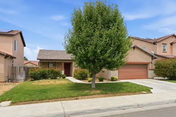 1471 Paseo Del Mar Parkway, Madera, CA 93638