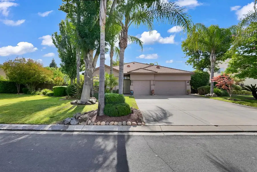 12165 Pheasant Run Boulevard, Chowchilla, CA 93610 - #2