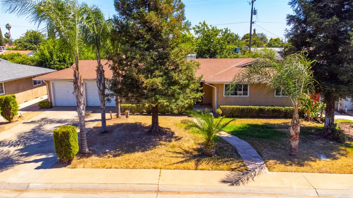 27164 Parkwood Avenue, Madera, CA 93637 - #1