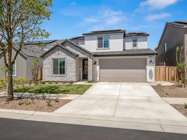4086 Sagebrush Rd, Madera, CA 93636