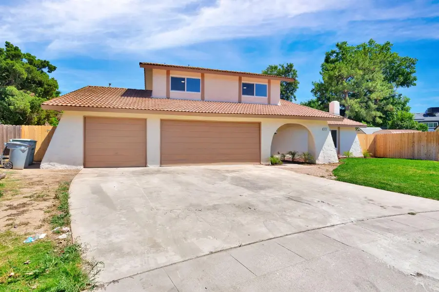 5178 E Woodward Avenue, Fresno, CA 93727 - #3