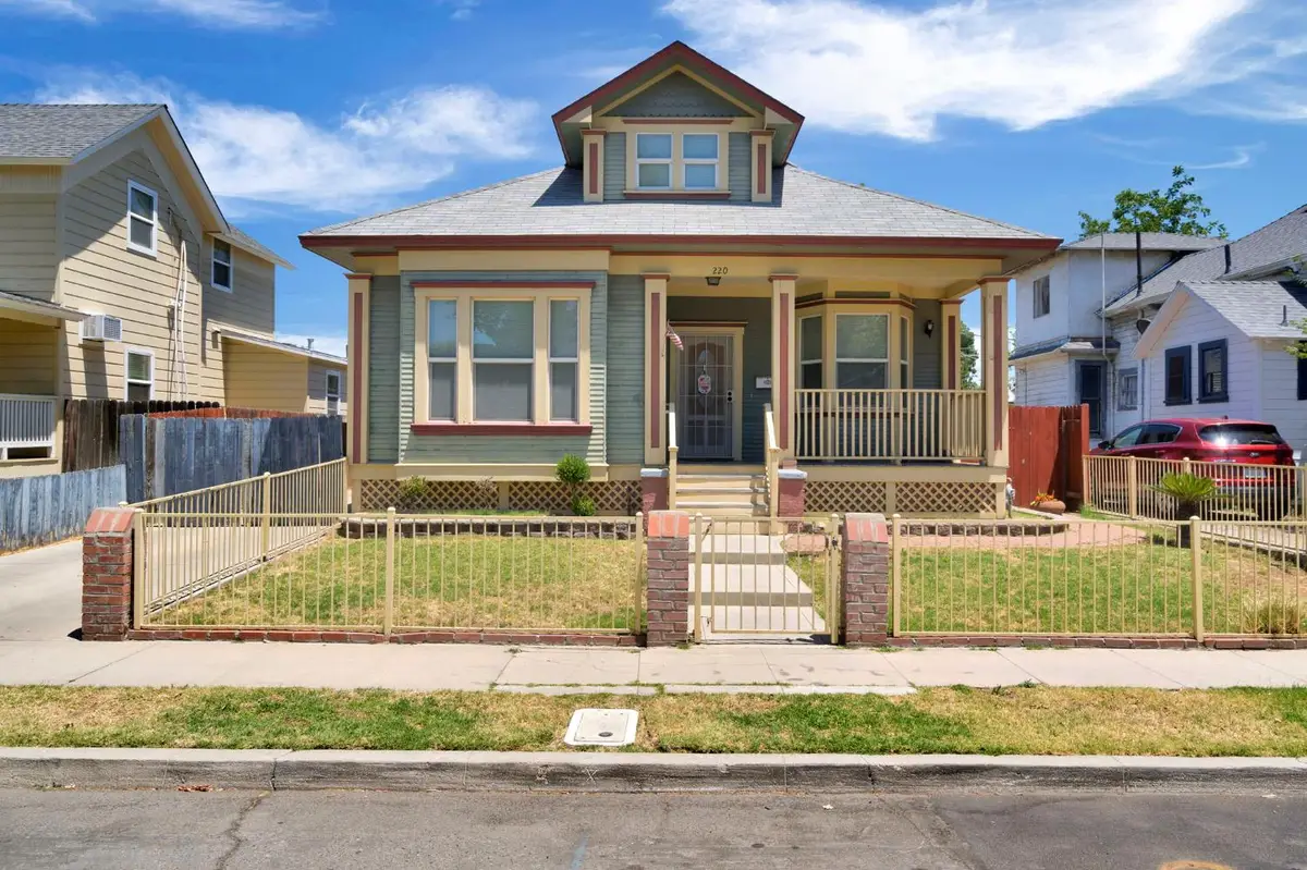220 N College Avenue, Fresno, CA 93701 - #1