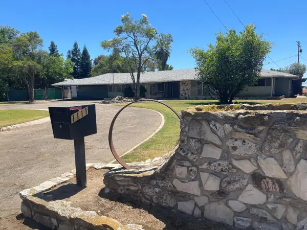 1111 W Kearney Boulevard, Fresno, CA 93706