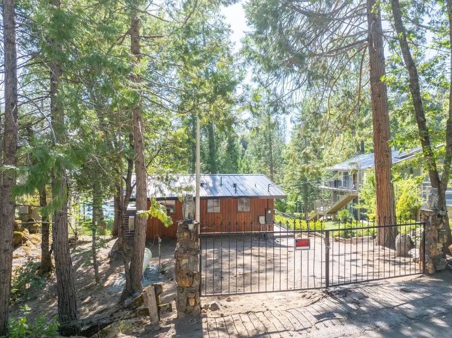 38954 Lake Point Court, Bass Lake, CA 93604 - #3