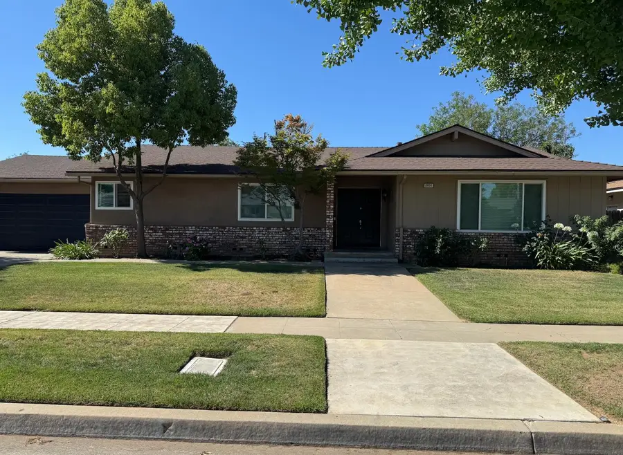 2051 E Fremont, Fresno, CA 93710 - #2